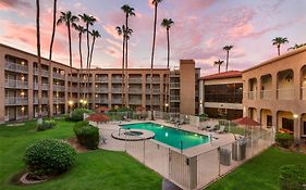 Best Western Plus Scottsdale Thunderbird Suites